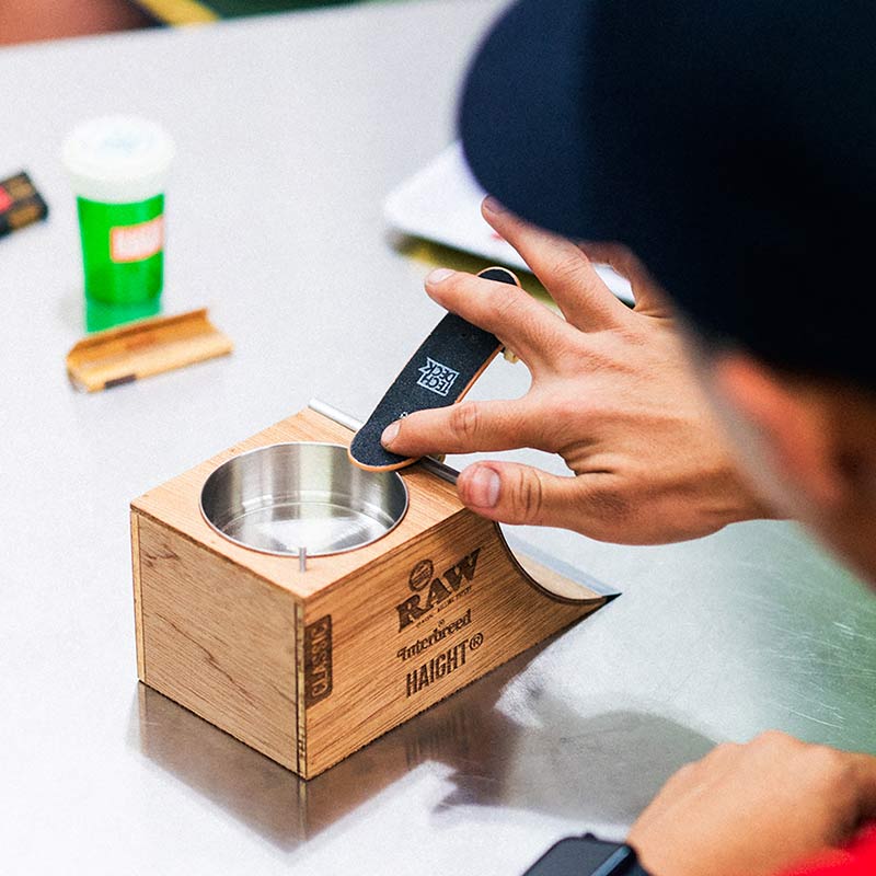 HAIGHT × raidback fabric LIGHTER ASHTRAY RAW × INTERBREED × HAIGHT SKATE RAMP ASHTRAY｜HAIGHT｜STADIUM